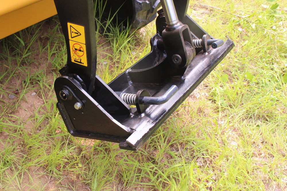 525 Skid Loader Hitch Plate2