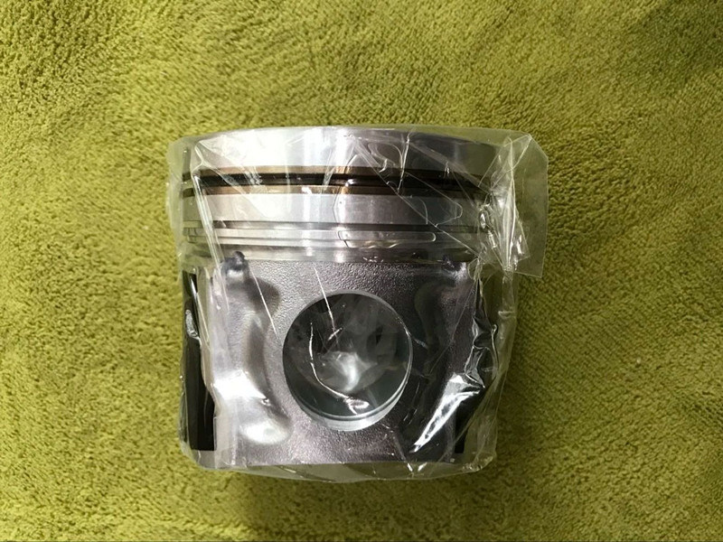 Weichai Deutz Engine Spare Parts Piston 13032095