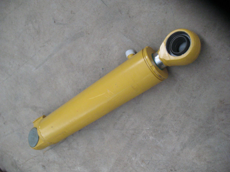 Sdlg LG936L Wheel Loader Spare Parts Tilt Cylinder Hsgf-140*80*502-952p 4120001083