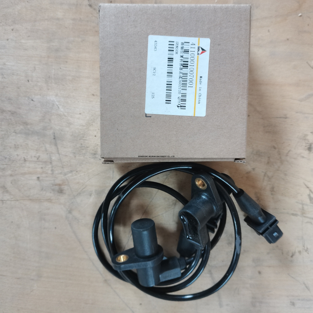 LG958L Dalian Deutz Engine Spare Parts Crankshaft Sensor 3602120A98D 4110001007001 BF6M2012