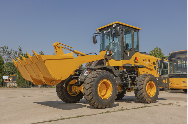 L016HN3214A29E1 SDLG L916H Wheel Loader with Engine 4EZ080-30CR(61.8KW/2400r/min)