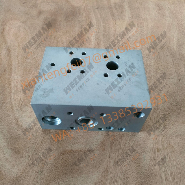 SANY Port Machine Parts 13848006 13848004 Pitch Valve Block for SRSC45H1 Reach Stacker 