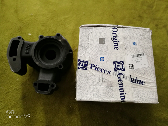 ZF 4WG200/6WG200 Transmission Gearbox Spare Parts 0750132143 GEAR PUMP